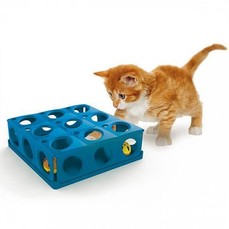GEORPLAST TRICKY 25 см х 25 см х9 см игрушка для кошек с шариком пластик1х5  (G10604)
